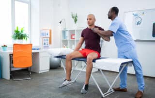 Sportsman coming to physical therapist after being injured.